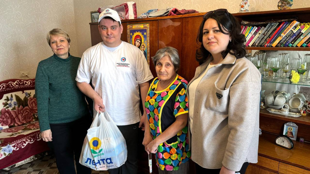 Помогаем нашим подопечным