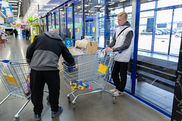 Помогаем нашим подопечным